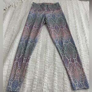 Onzie Multi-Color Snake Print Leggings size M/L